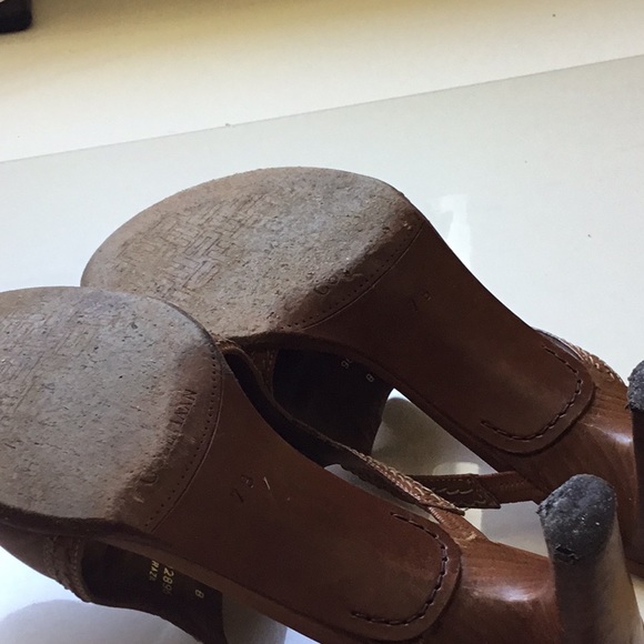 Cole Haan country tan heeled sandals size 7B - Picture 5 of 5